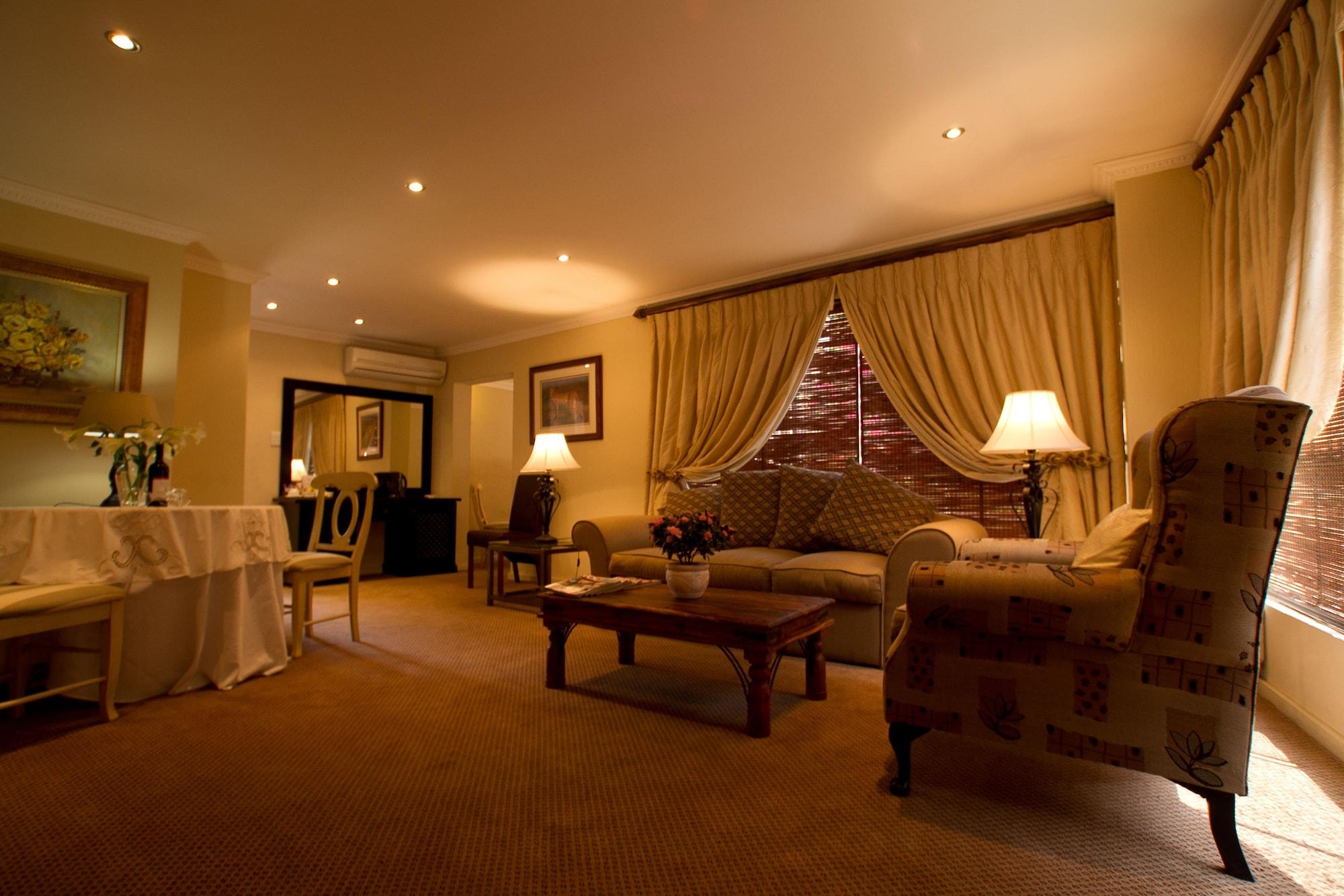 Little Tuscany Boutique Hotel Йоханнесбург Экстерьер фото