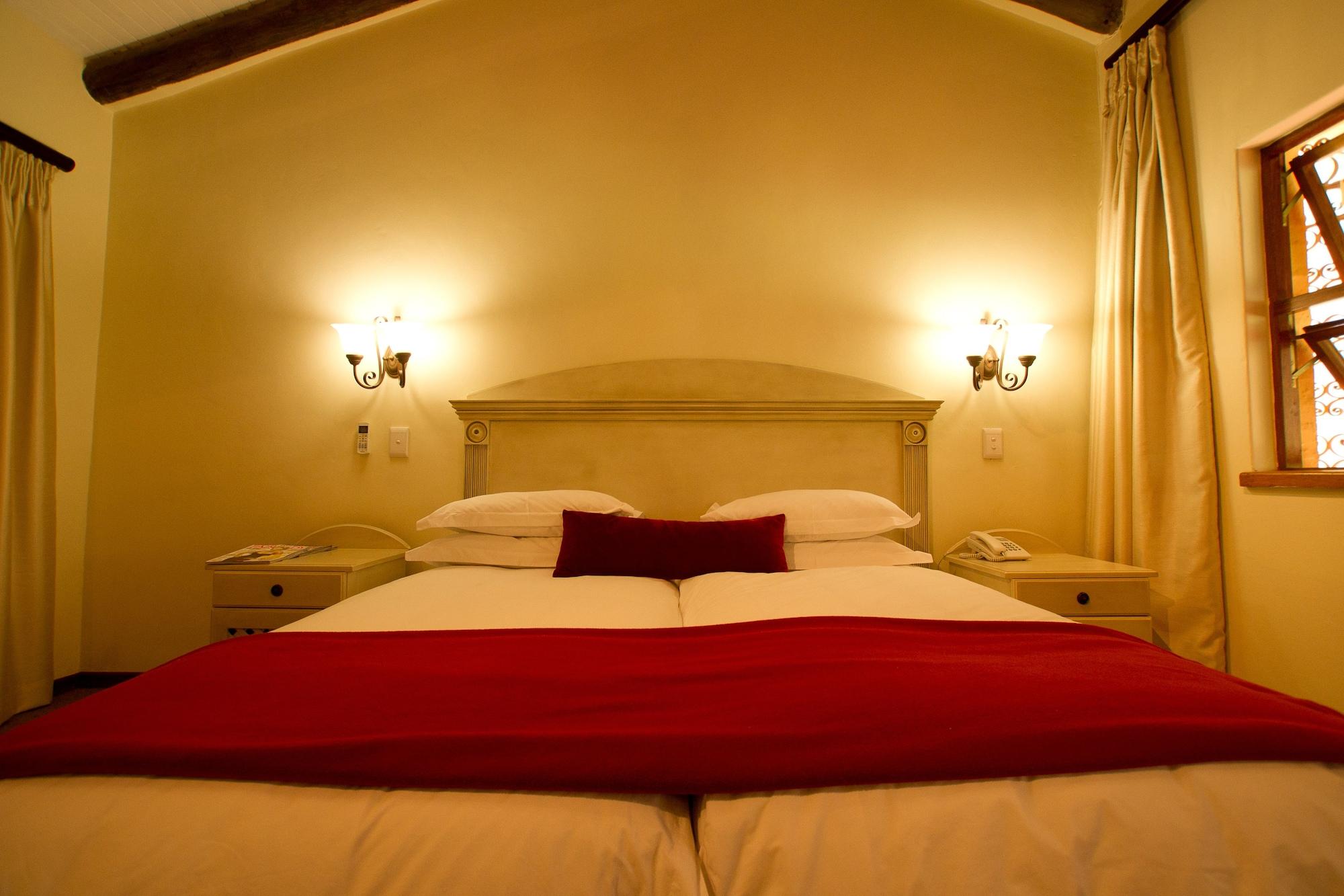 Little Tuscany Boutique Hotel Йоханнесбург Экстерьер фото