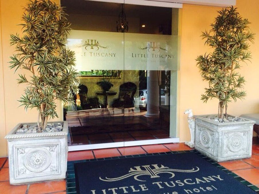 Little Tuscany Boutique Hotel Йоханнесбург Экстерьер фото